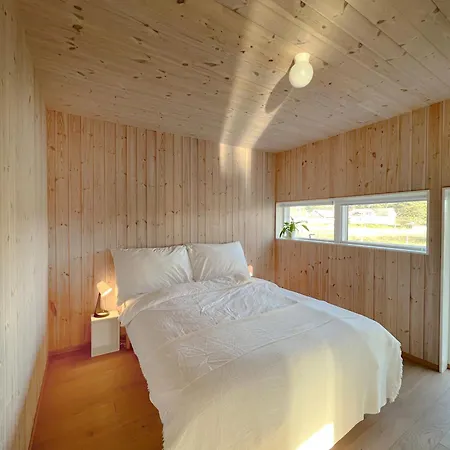 Solbakke * Hvaler